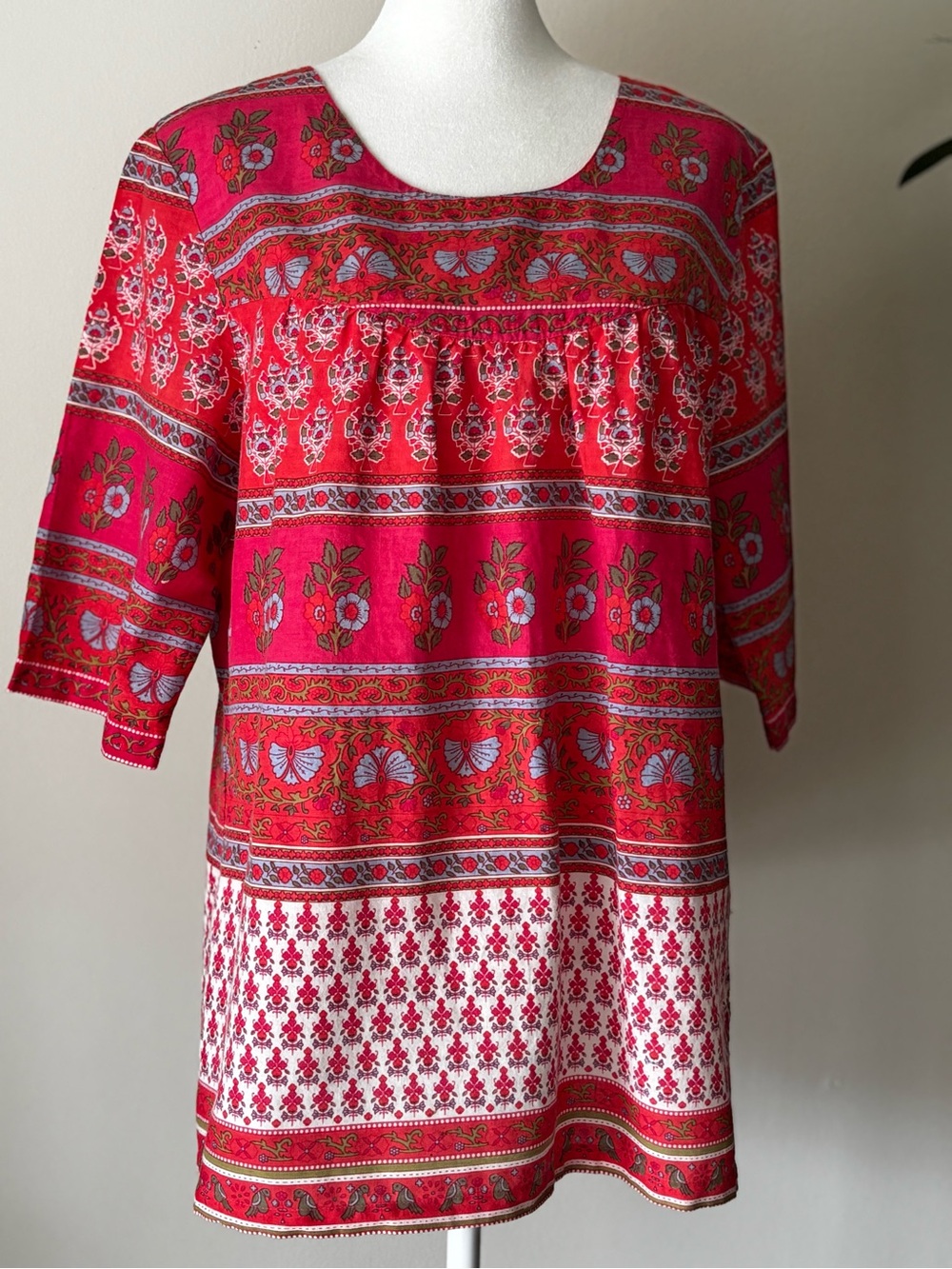 Women's Red Printed Scoop-Neck Tunic Top